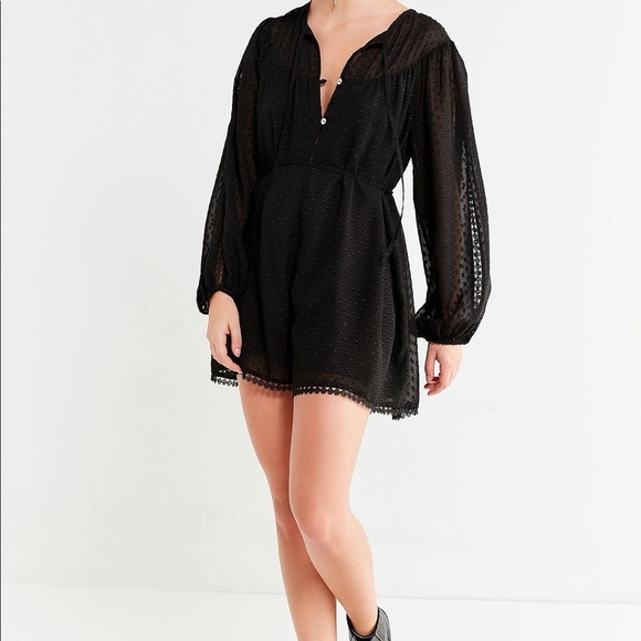 Urban Outfitters Swiss dot romper - Picture 2 of 6